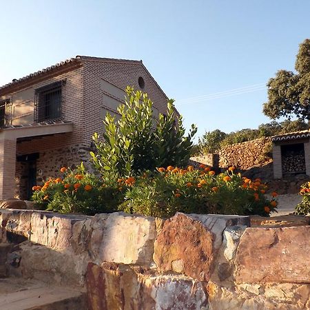 Apartamentos Turisticos La Gitanilla Los Navalucillos Exteriör bild