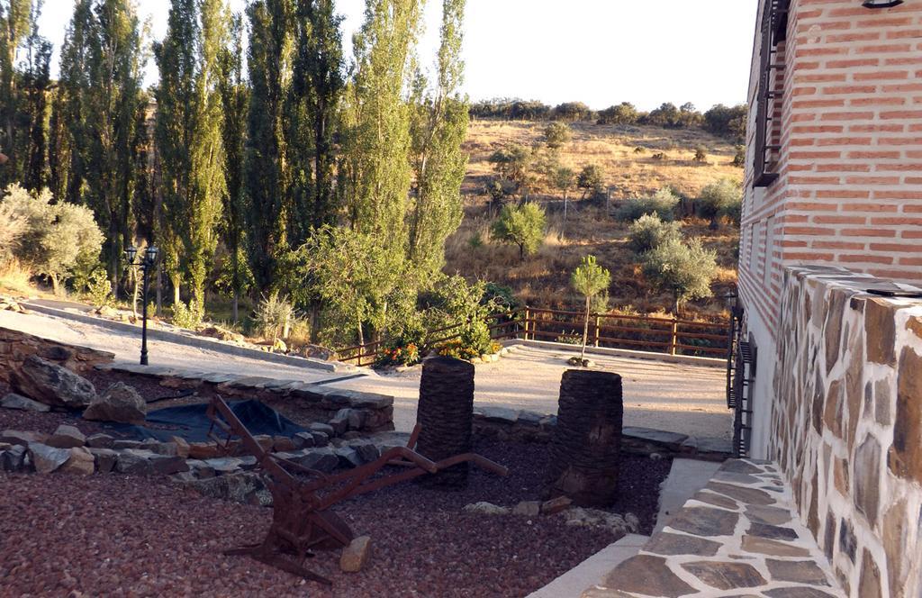 Apartamentos Turisticos La Gitanilla Los Navalucillos Exteriör bild